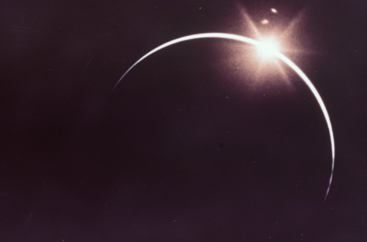 110 Apollo 12 Earth Eclipse -s